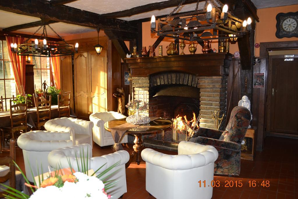 Auberge Au Naturel Des Ardennes Rochehaut Exteriör bild